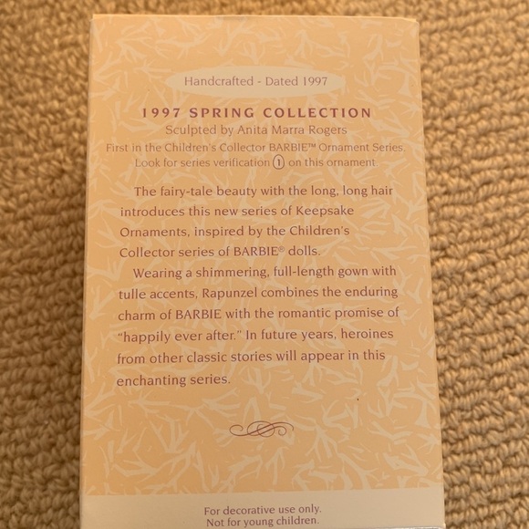 Vintage Hallmark Barbie as Rapunzel First in Collector's Series - Picture 4 of 4